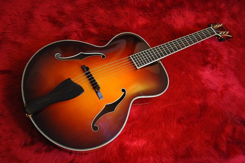 画像: Eastman AR-805 Sunburst