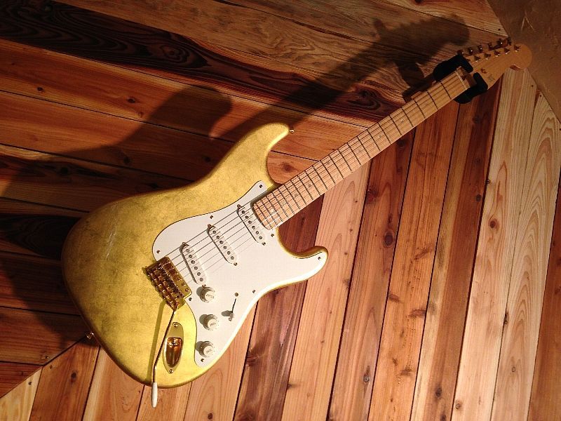 画像: VELVET GUITARS 50`s TYPE STRAT GOLD